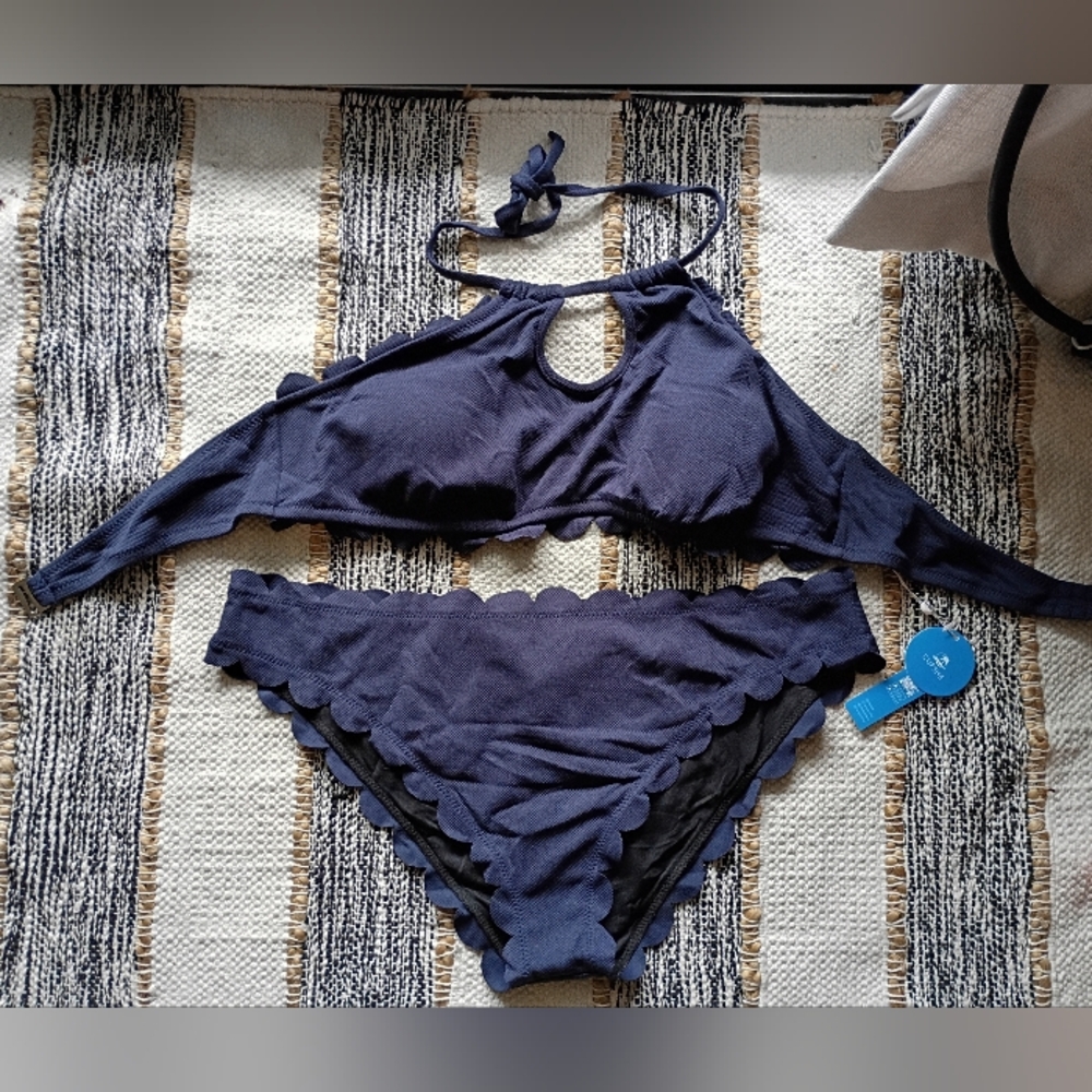 Cupshe Navy Blue Scalloped Bikini Swim Set